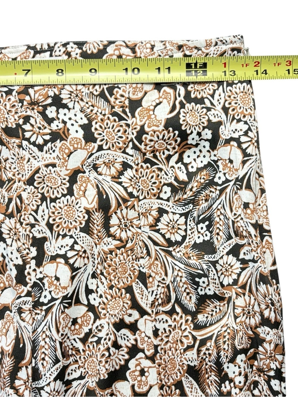 Anthropologie Floral Satin Flare Pants Retro Boho Size 2 Black Brown Cream - Picture 9 of 12